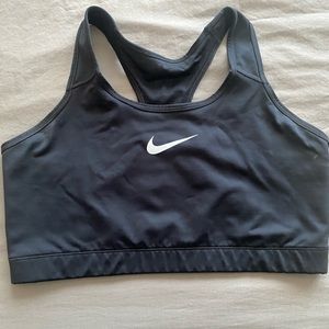 Nike Dri-FIT Swoosh Sports Bra